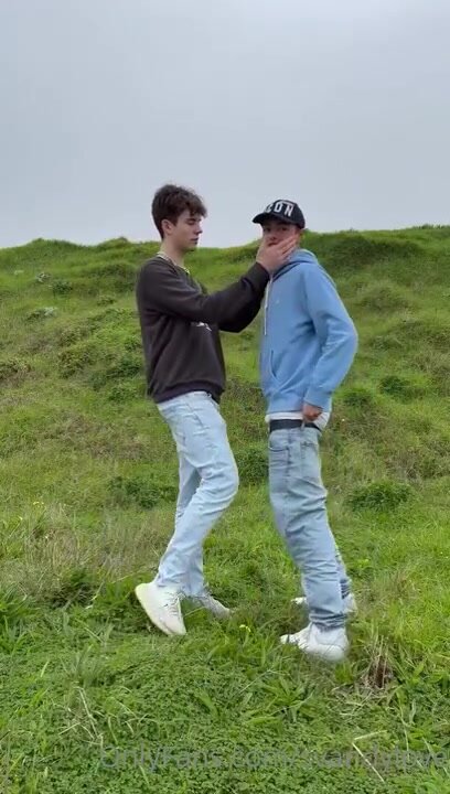 outdoor sex (no cumshot)
