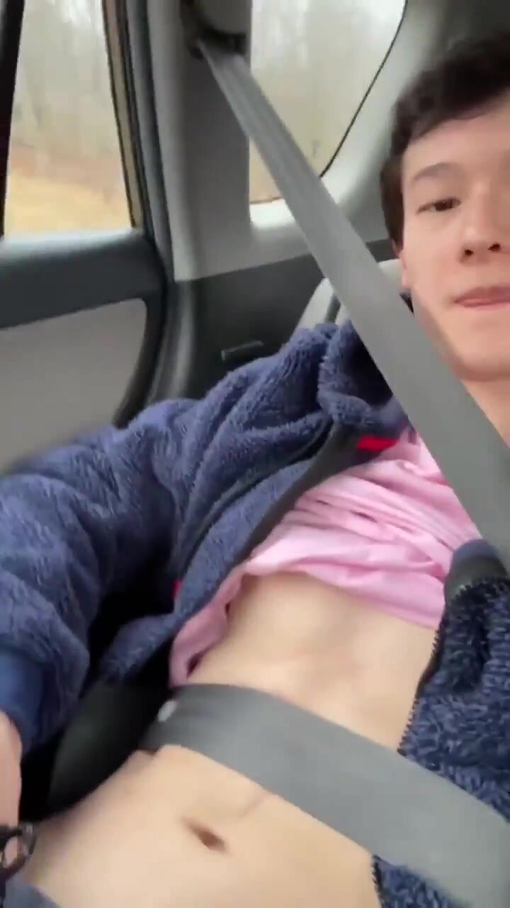 Twink cumming backseat