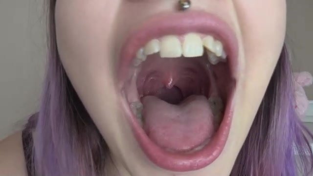 uvula fetish 40