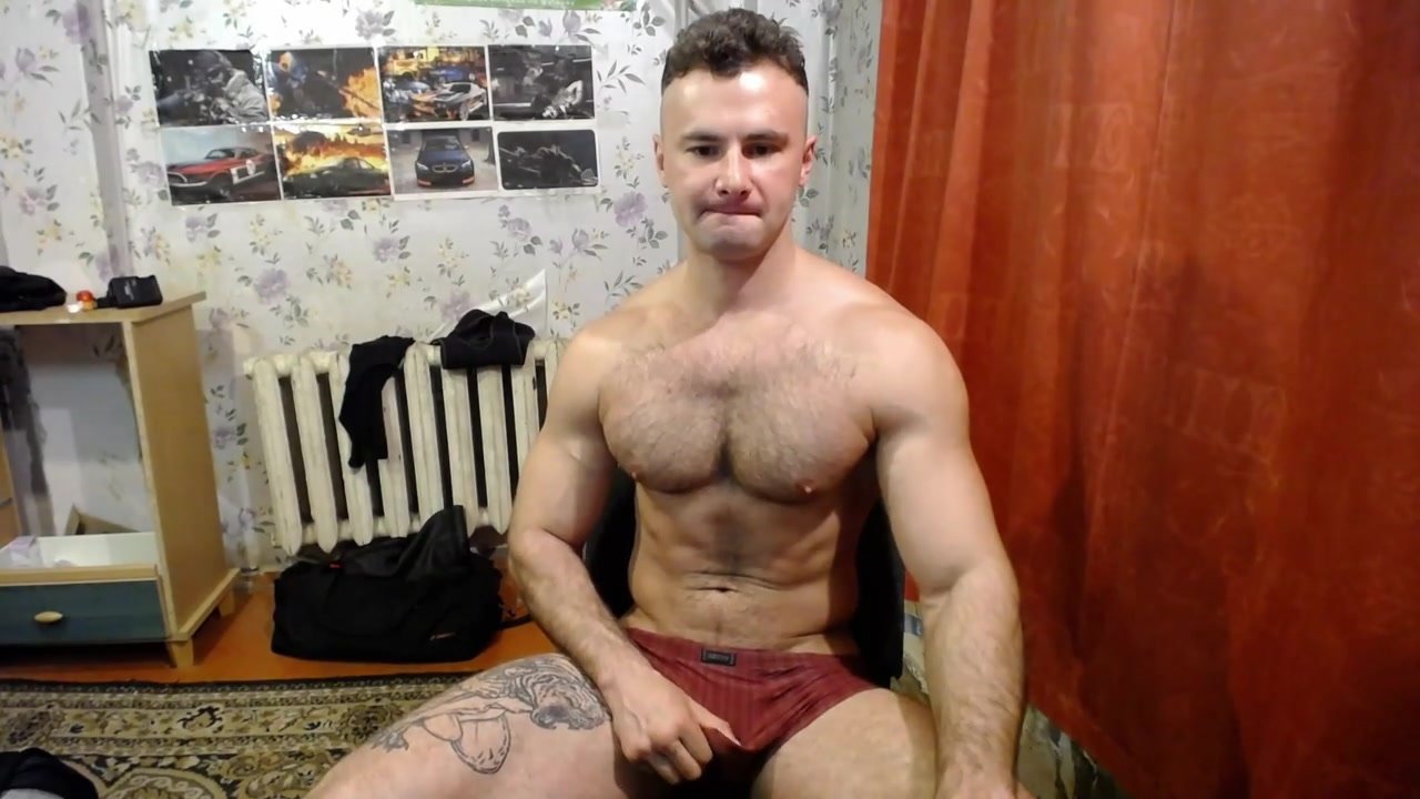 Hot Eastern Euro Guy on Cam