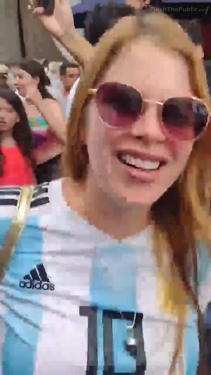 Argentina tit flash at WC celebration