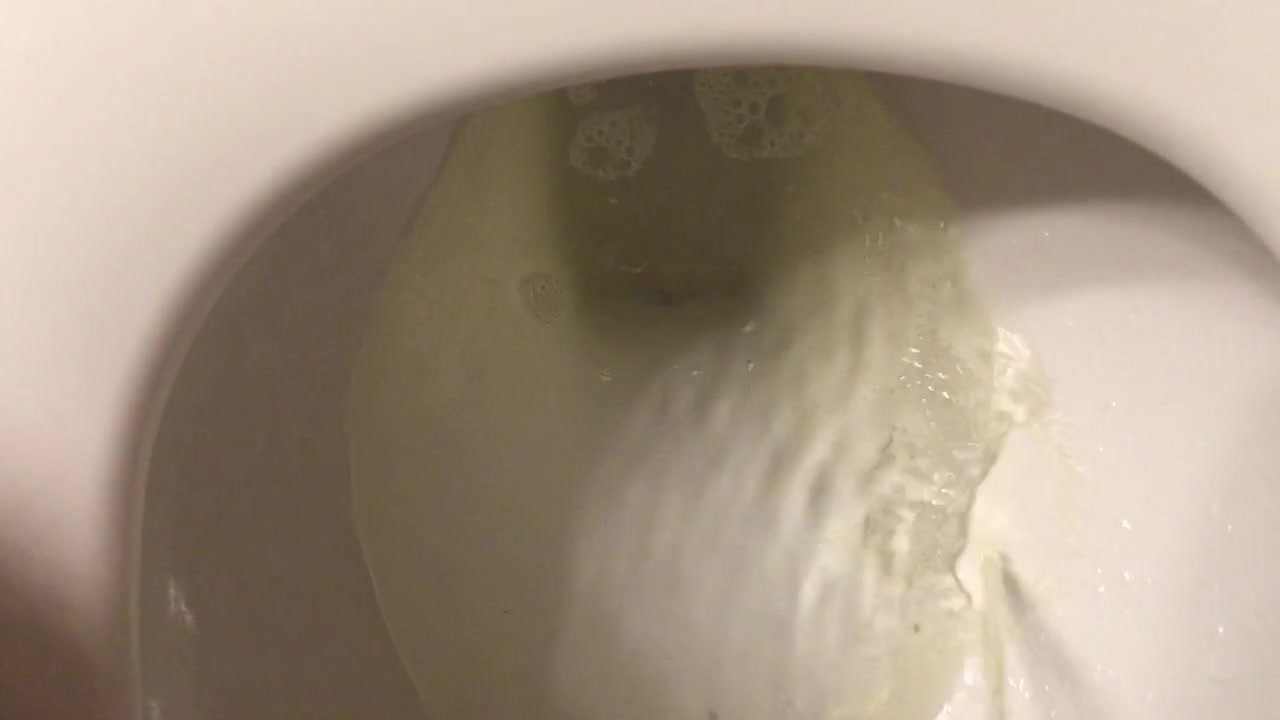 Long Pee in Toilet