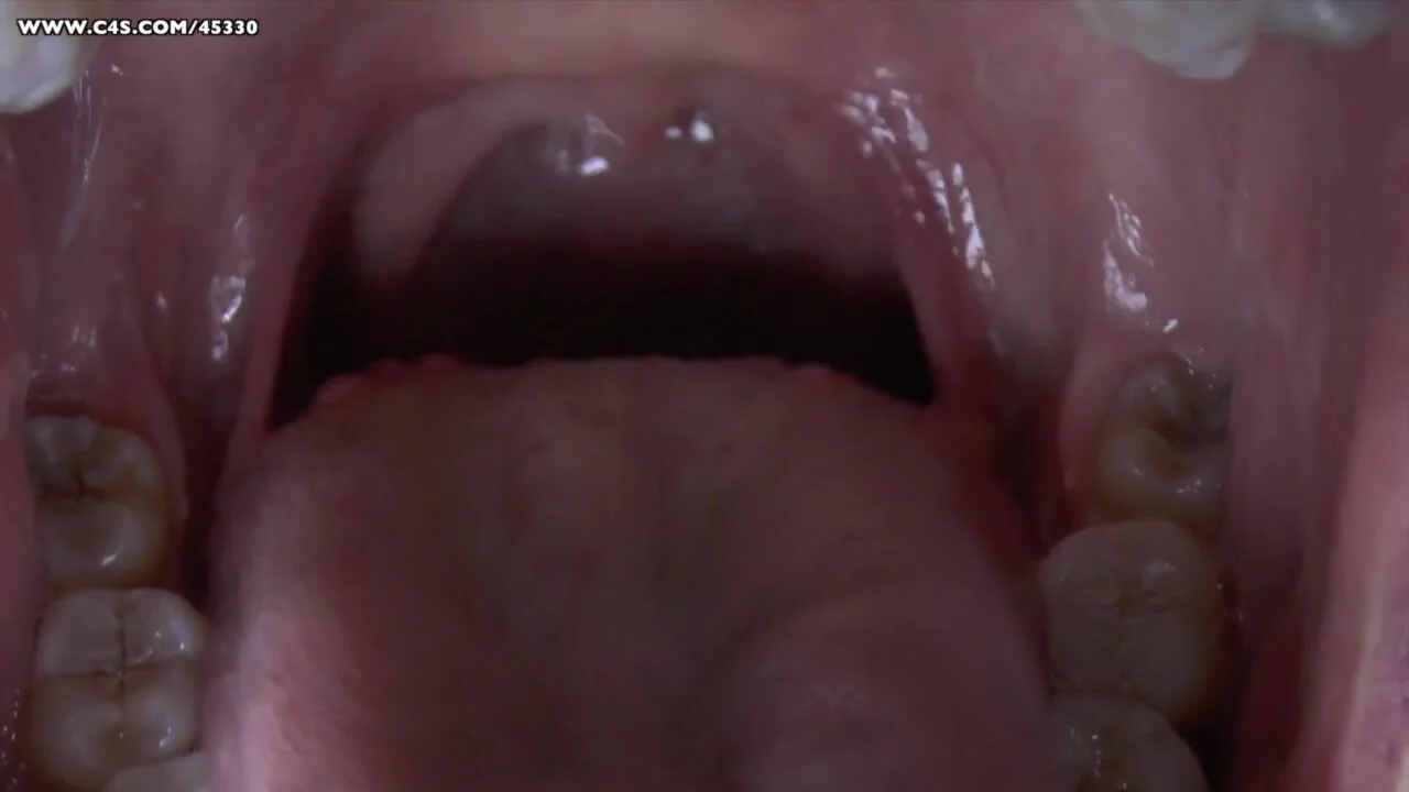 Giantess mouth porn