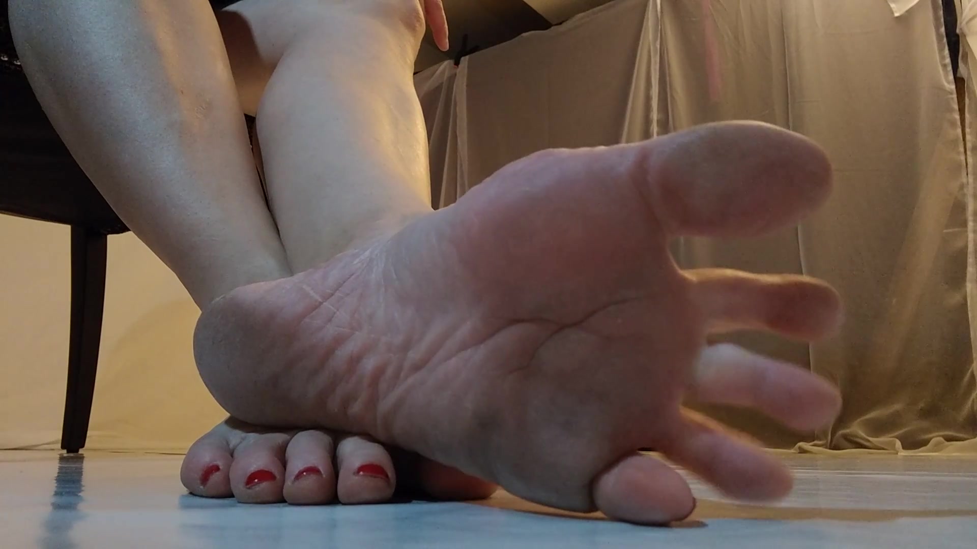 A little dirty foot