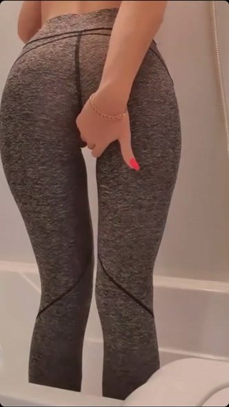 Girl pee in leggings
