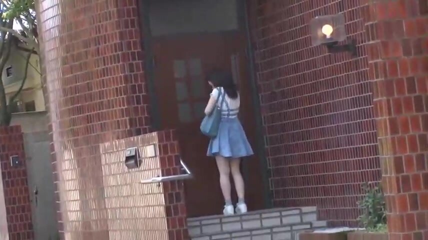 Young JP girl locked out of house, pisses outside