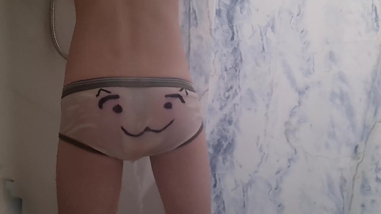 I poop my another cute underwear! :3
