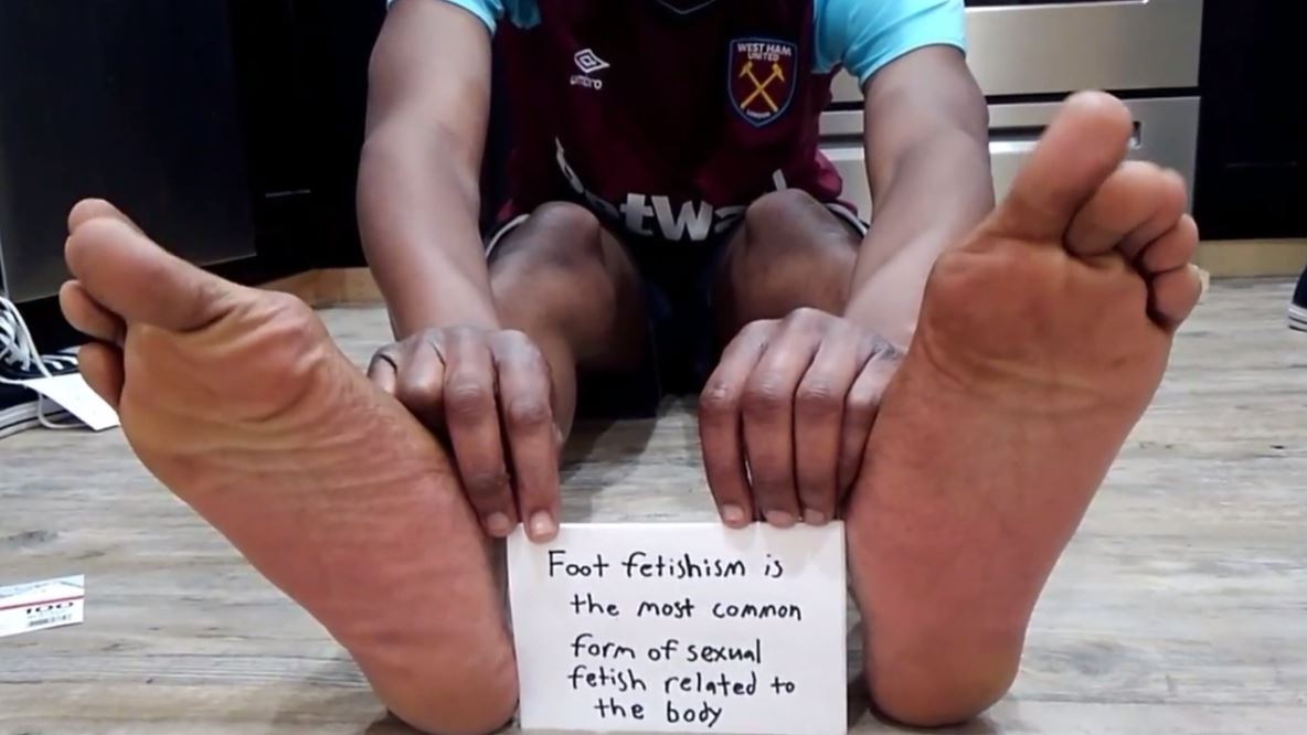 Amazingly Informative & Sexy Twink Giving Facts About Feet
