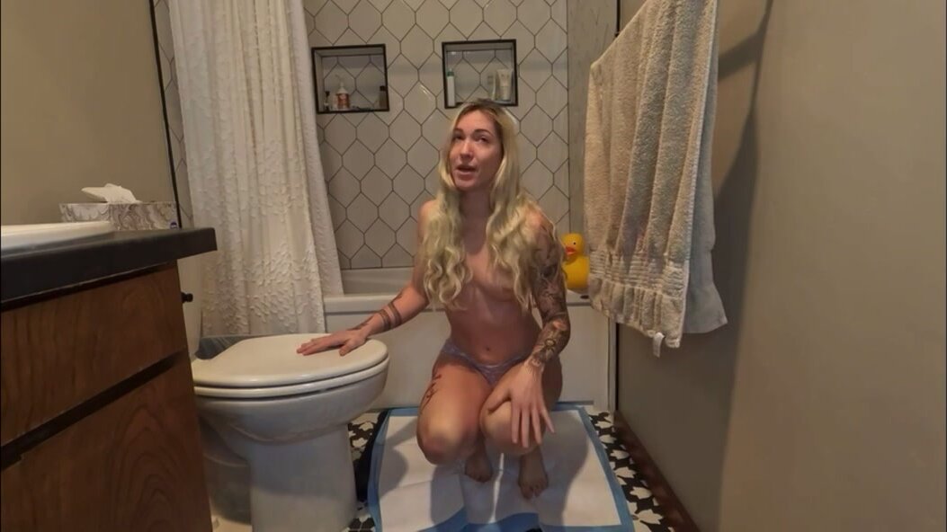 White girl pooping soft and tasty!!!