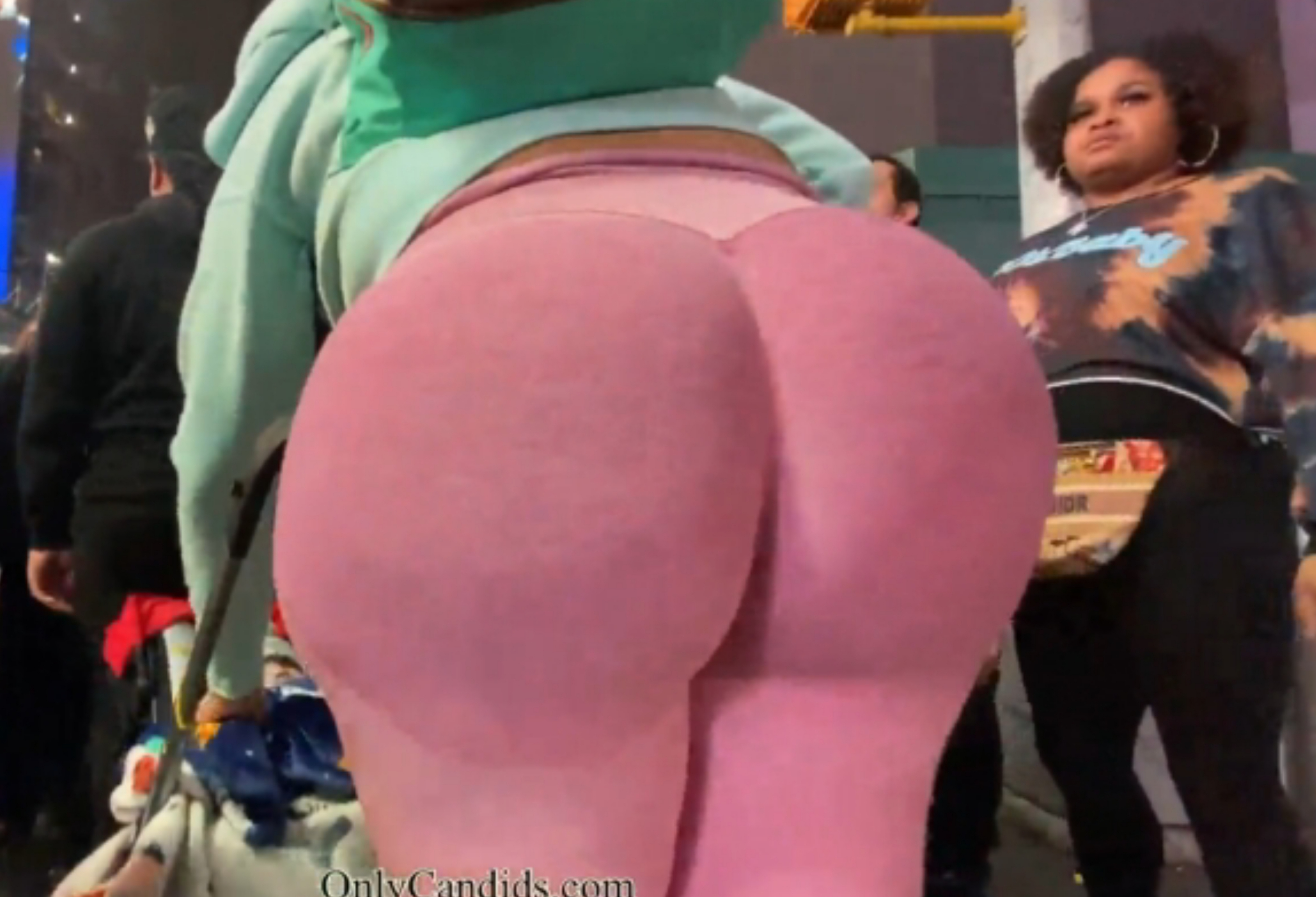 VICIOUS MONSTEROUS BUBBLE BOOTY BABY MOMMA CANDID LOOP