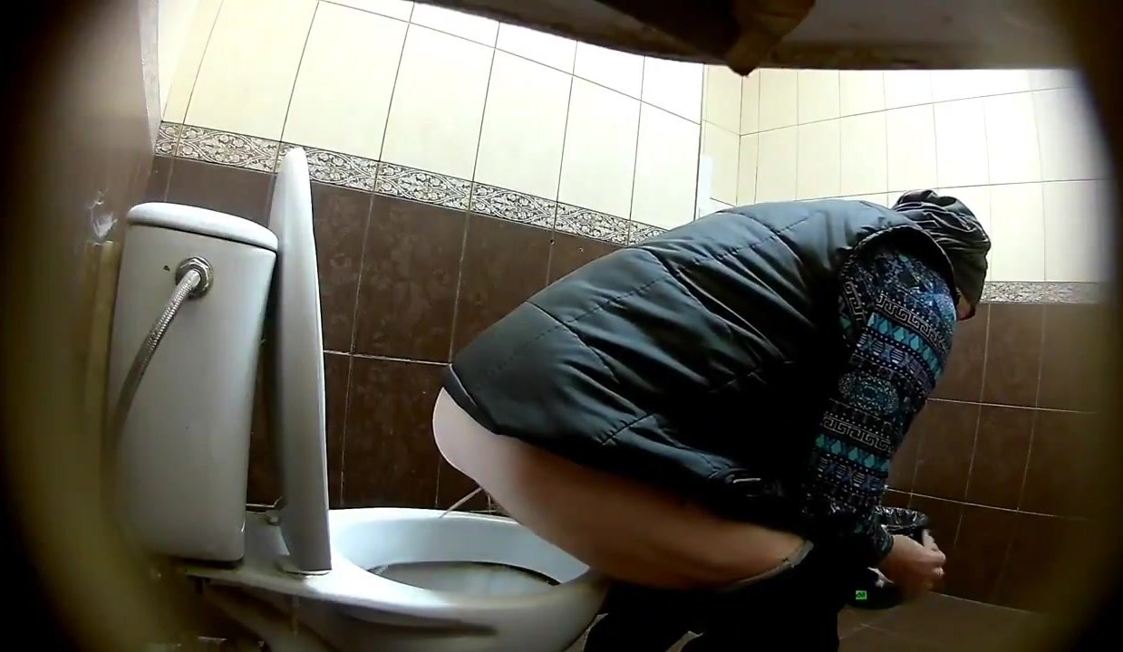 Public voyeur cam catches grandma squating over toilet