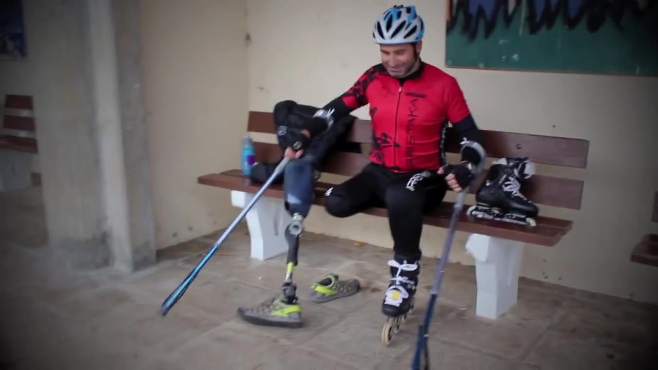 One legged guy on rollerblades