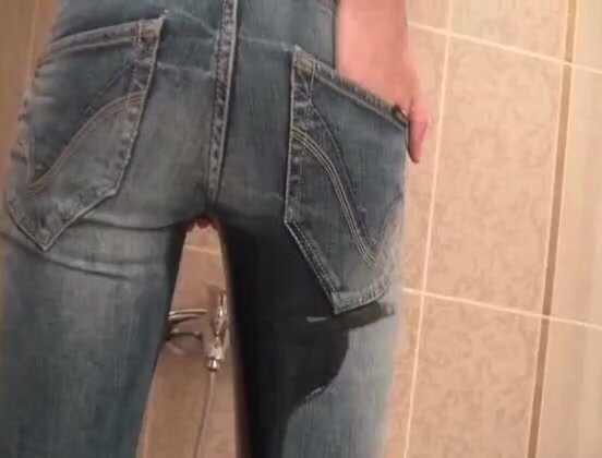 Peed her jeans - video 6