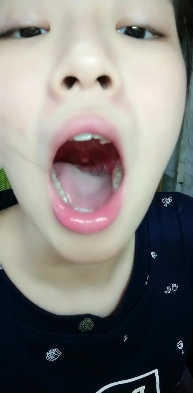 Mouth fetish - video 11