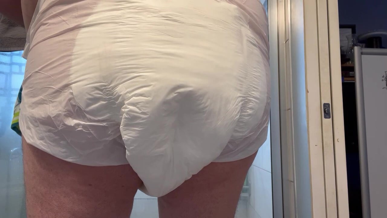 Pooping my diaper - video 11