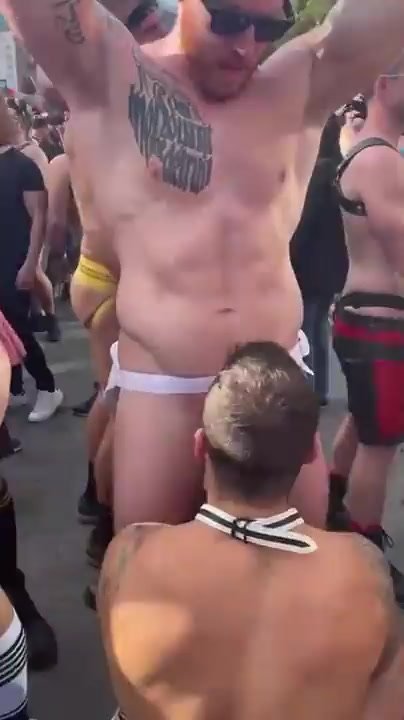 a good blowjob in public