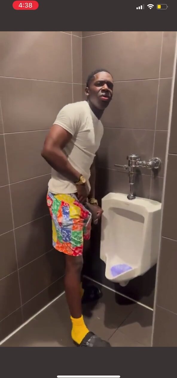 Caught big dick at urinal