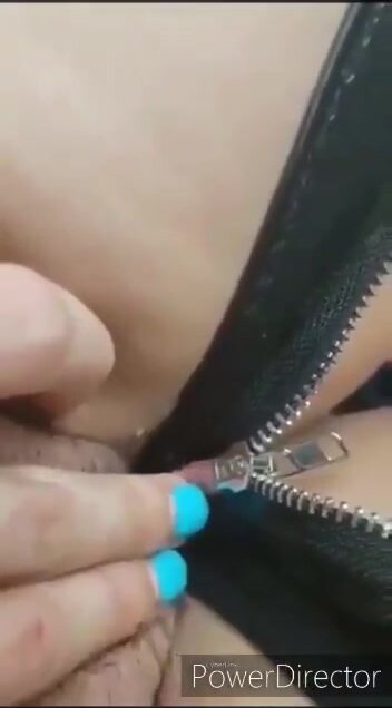 Girl gets her pussylip caught in a zipper