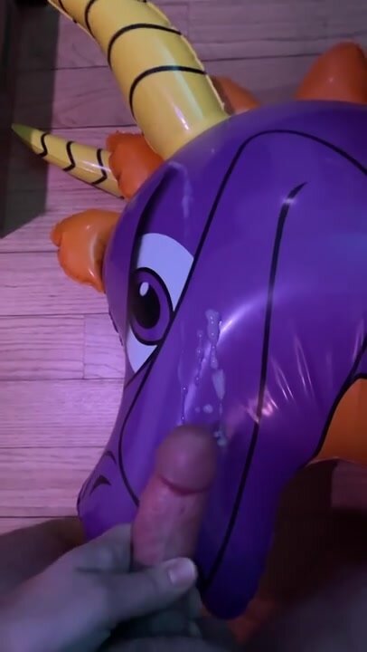 Guy Jerking And Cumming On Spyro's Face