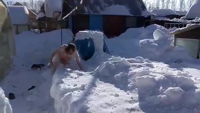 Snow dive