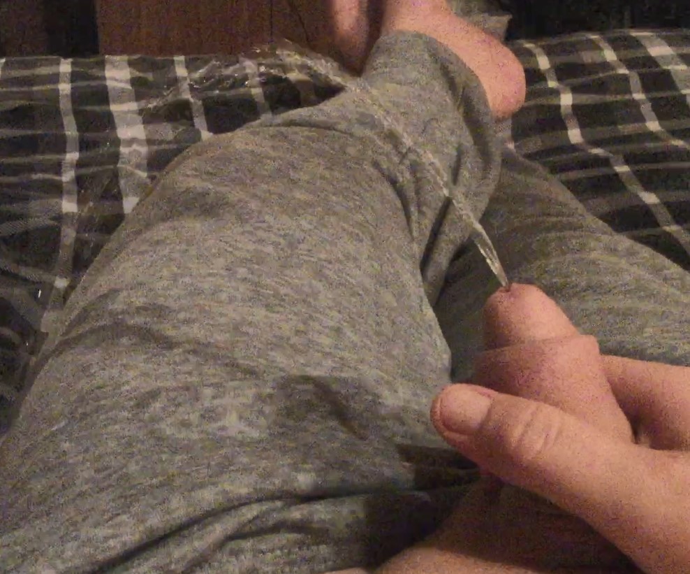 Cheap Motel - My POV while wetting the bed