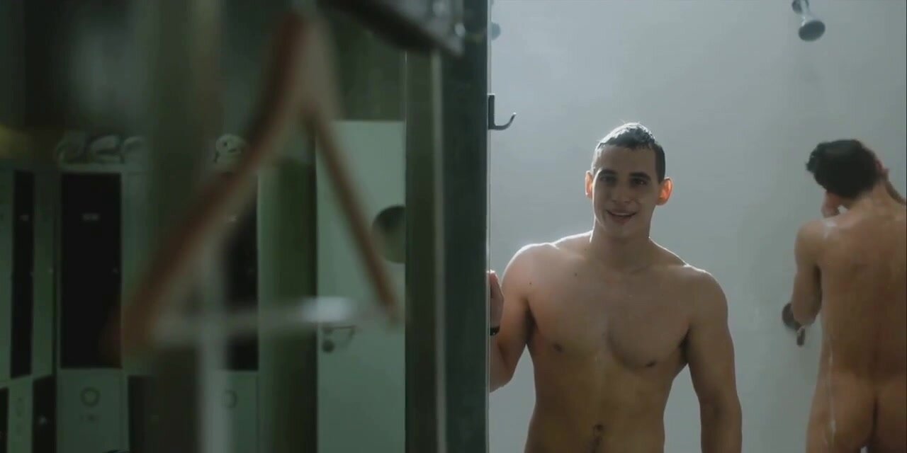 Cute stud naked with gorgeous ass in TV series