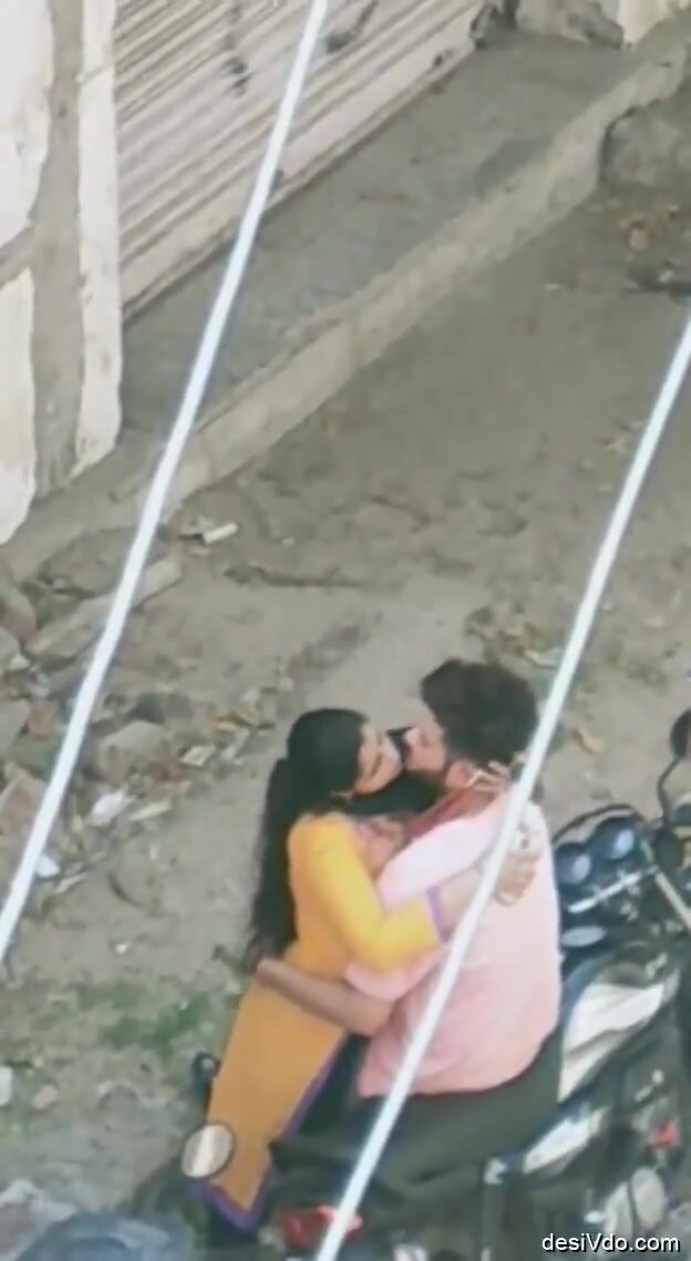 Indian couple caught on camera