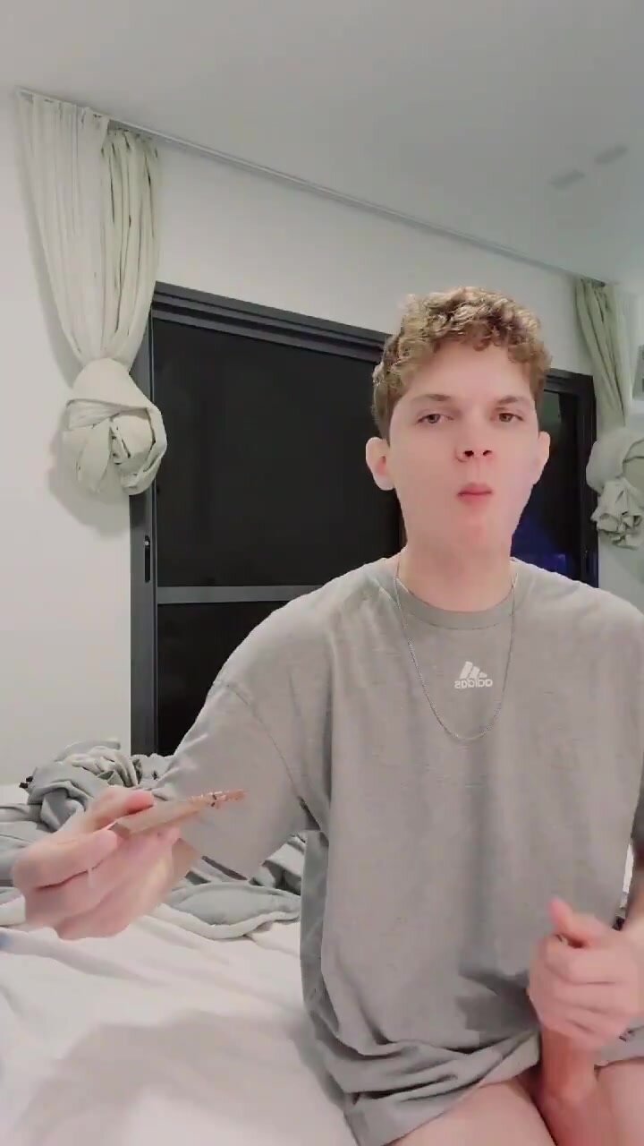 teen guy cum on choocolate  and eat