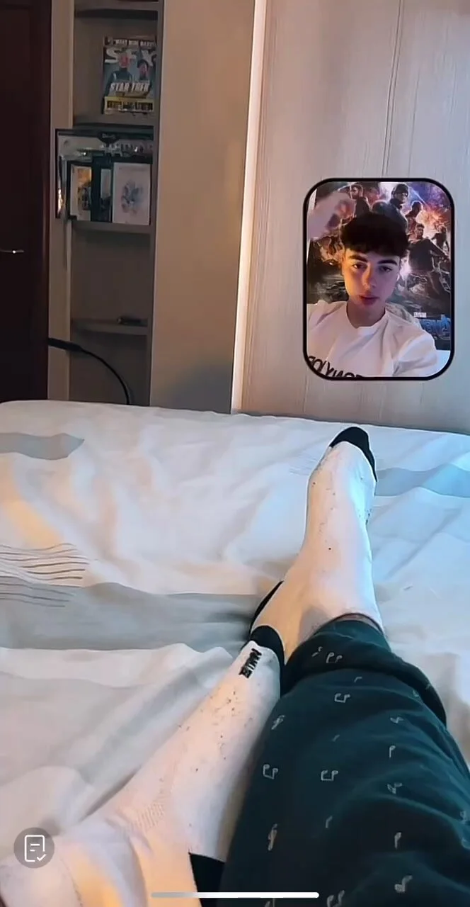 Tik tok live feet pt.6 - ThisVid.com