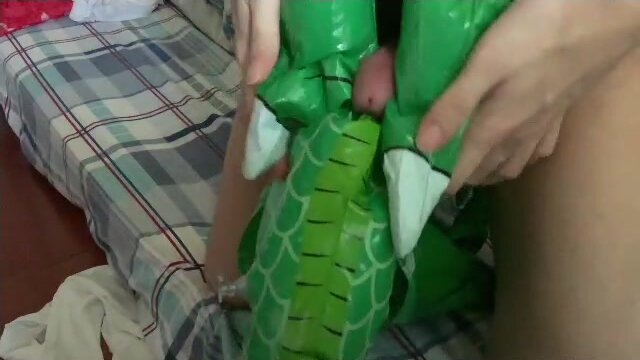 Green inflatable Dragon in cum the anus for a day 2