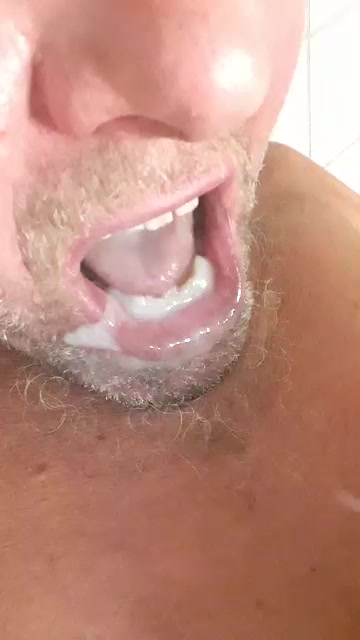 Cum in mouth - video 8