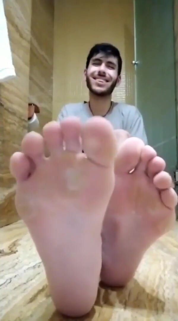 Bearded Guys Sexy Feet