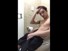 Sexy Twink Jerking off in the Bathroom!!!