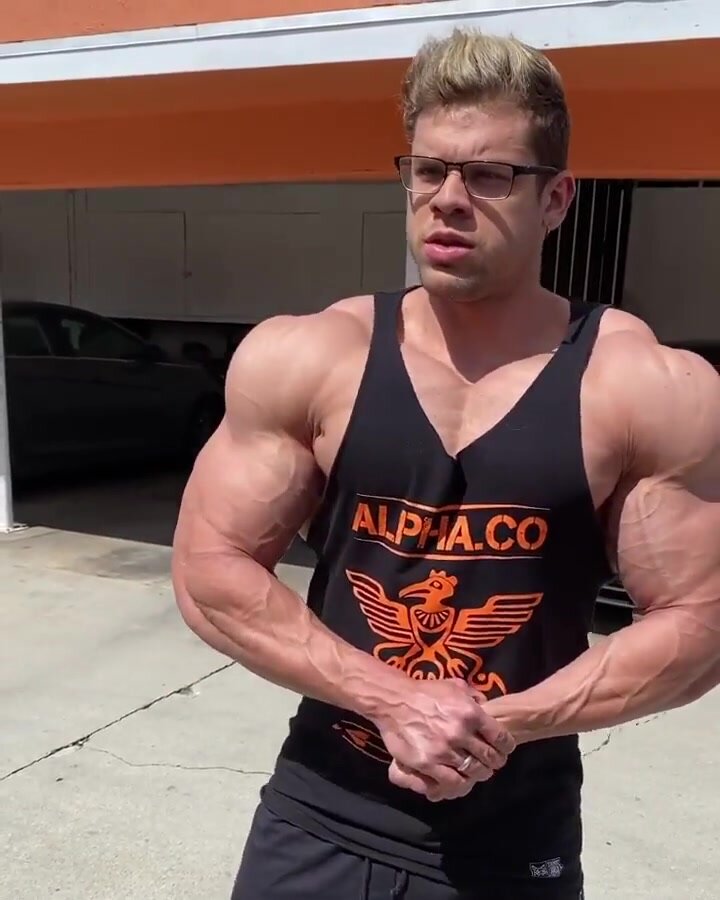 Muscles + Glasses = Hot - video 2