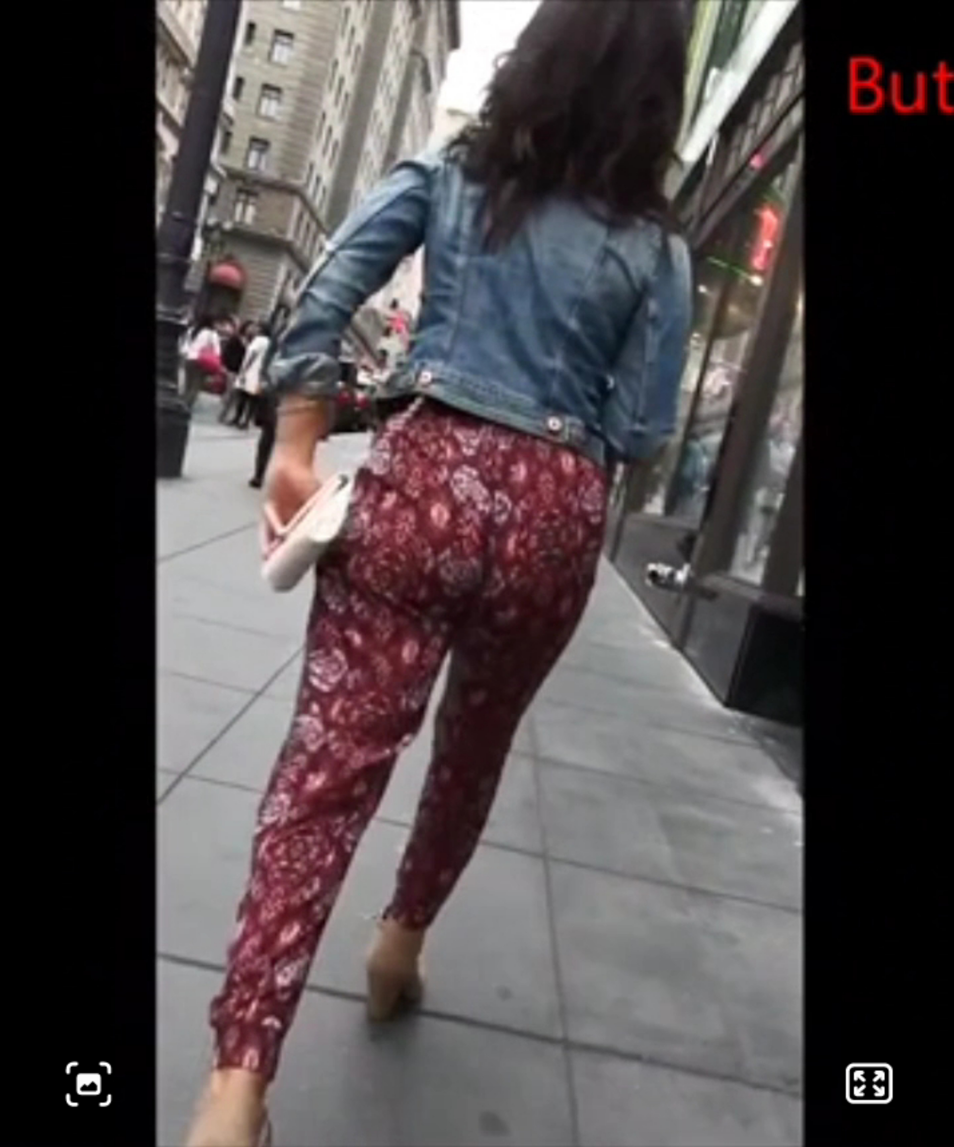 HYPNOTIZING JIGGLY EPIC BOOTY PAWG CANDID