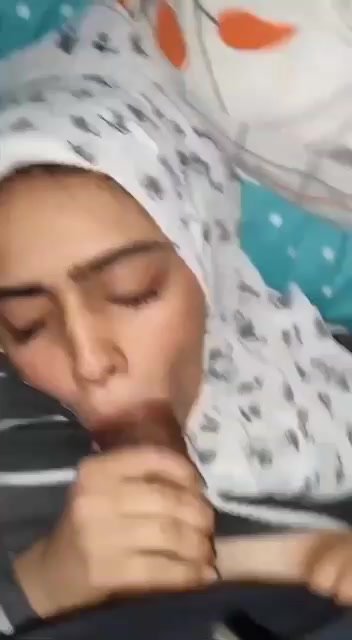 Indian Muslim Girl Blowjob