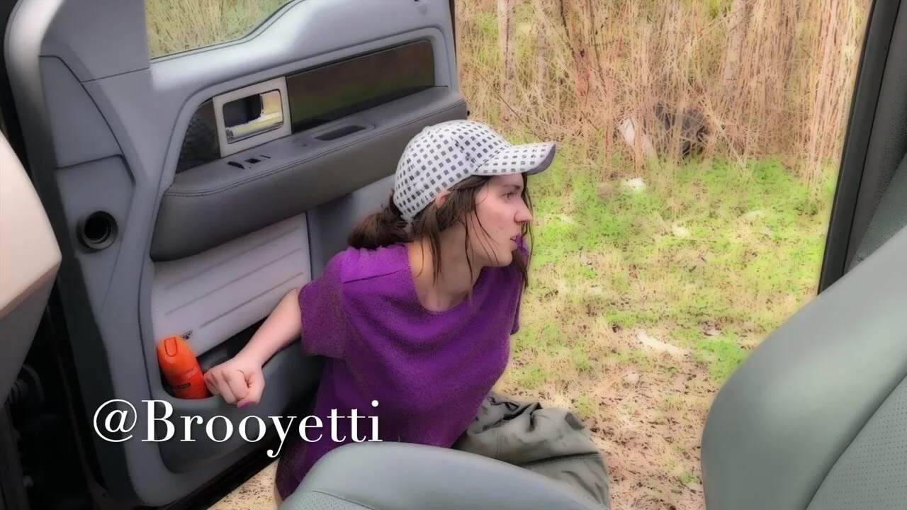 YT Brooyetti Peeing Outside - ThisVid.com