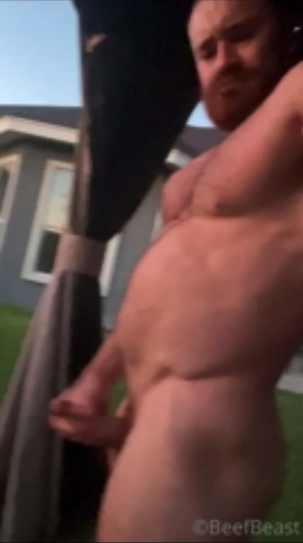 SEXY BEARDED ALPHA DADDY WANKS HIS BIG COCK AND CUMS - video 4