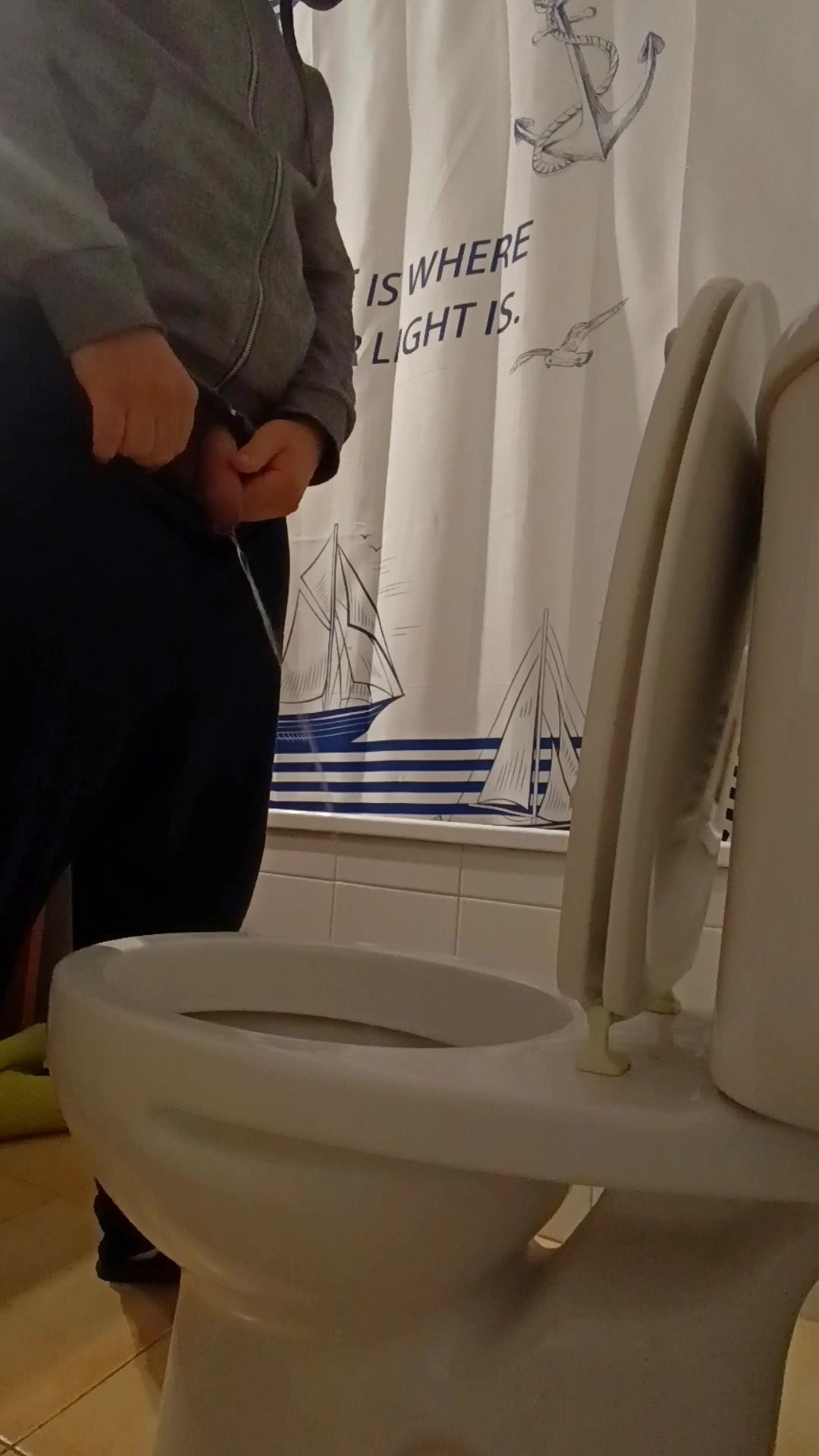 Toilet piss - video 20