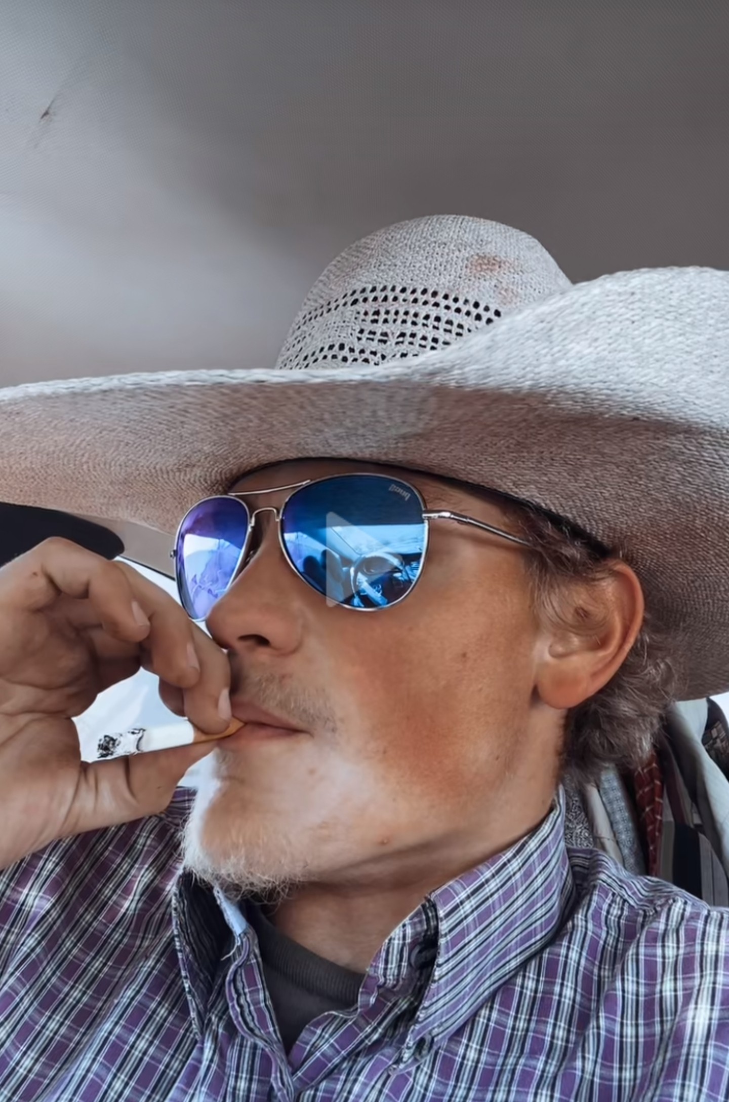 Smoking Cowboy - video 2