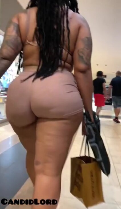 HUGE GHETTO BOOTY BBW EBONY CANDID THICKNESS