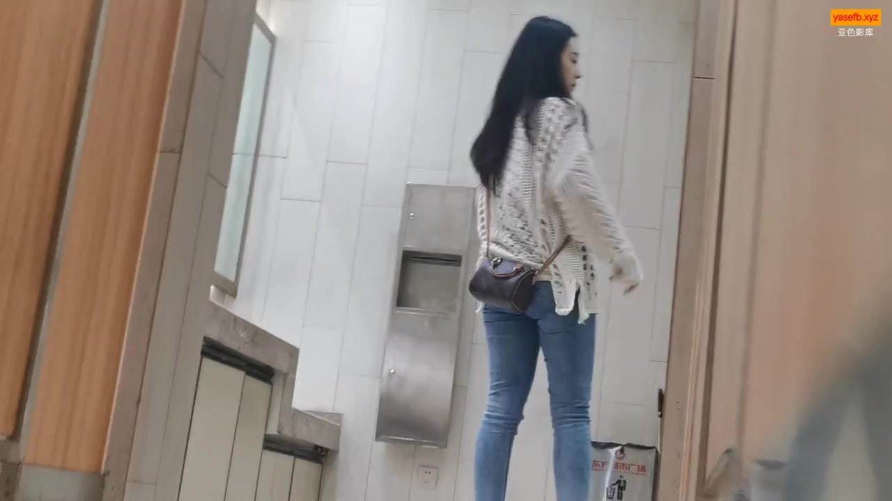 random girl pee poop - video 64