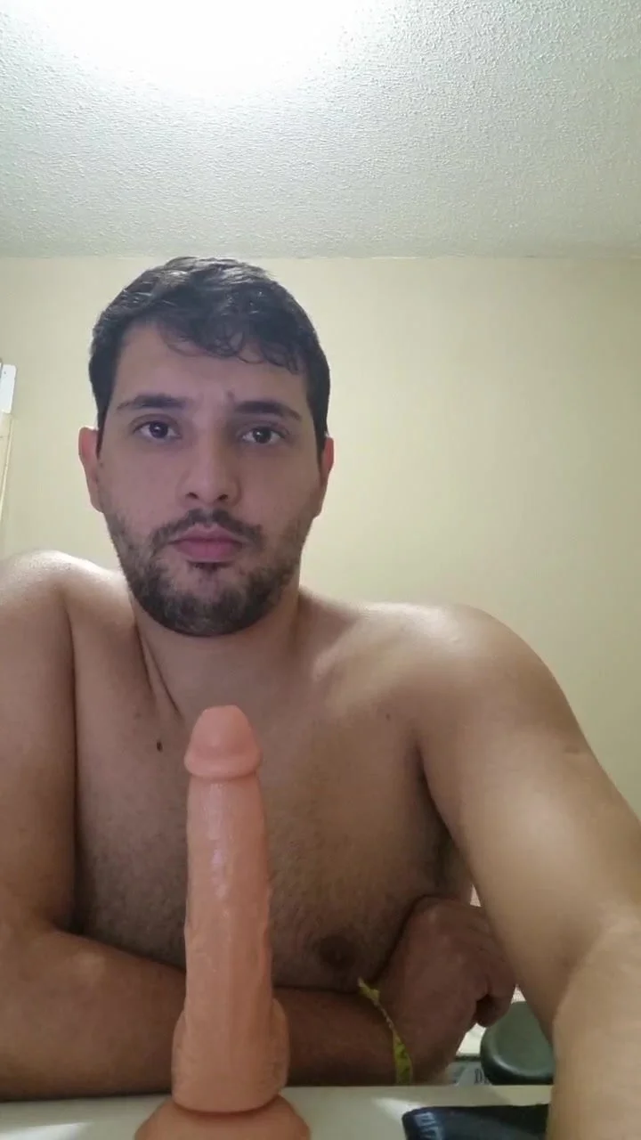 Anal men: chubby dude rides dildo - ThisVid.com 日本語で