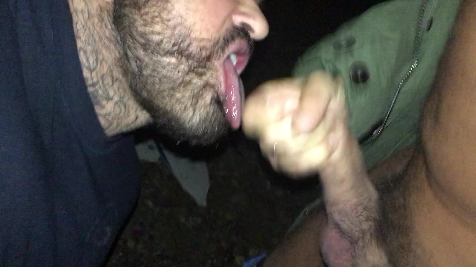 Muscle bear takes a load in his mouth.