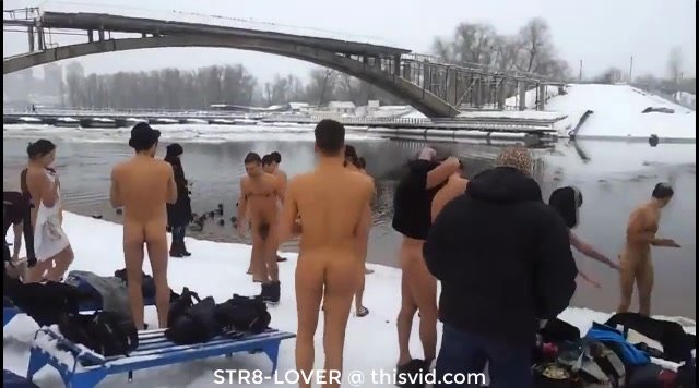 Naked guys - skinny dip (24)