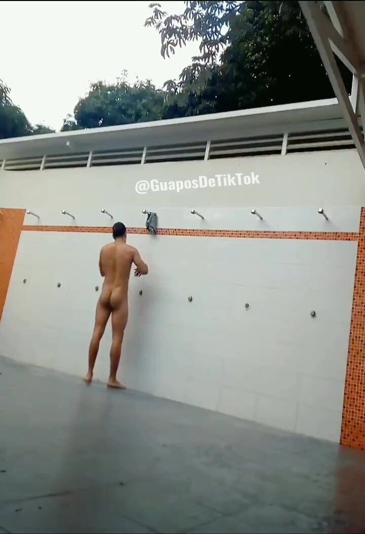 Naked outdoor shower quick hard dick play