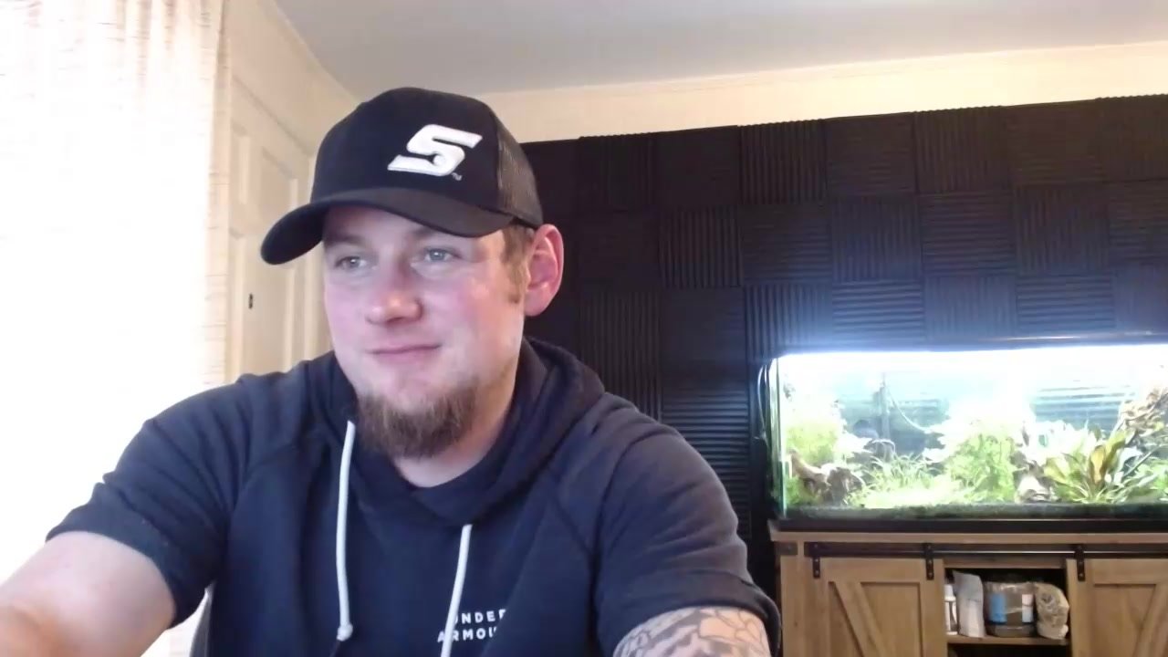 White Guy Shows His Smooth Hole