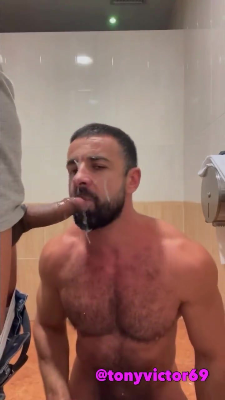 Cruising guys - video 3