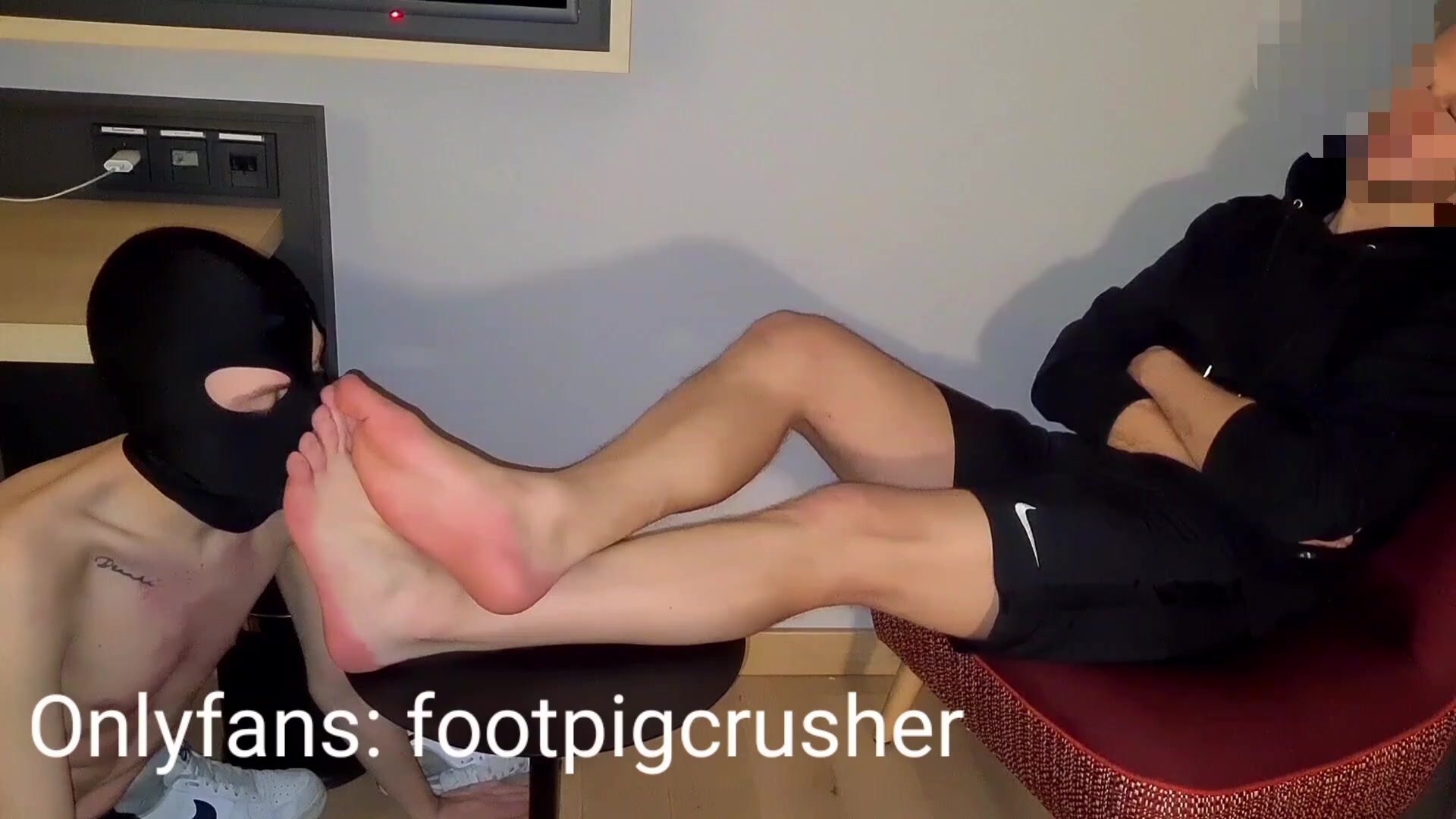 Submissive twink sniffs and licks my sweaty feet