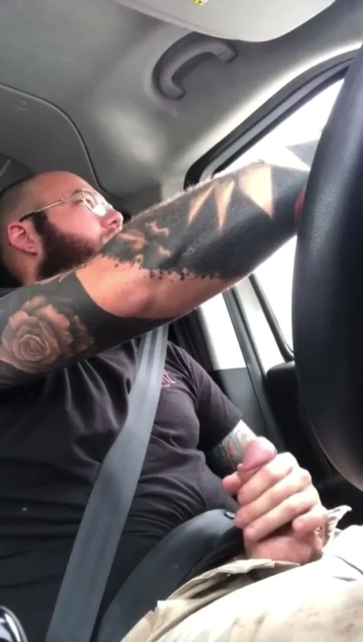 Car jerk off - video 15 - ThisVid.com